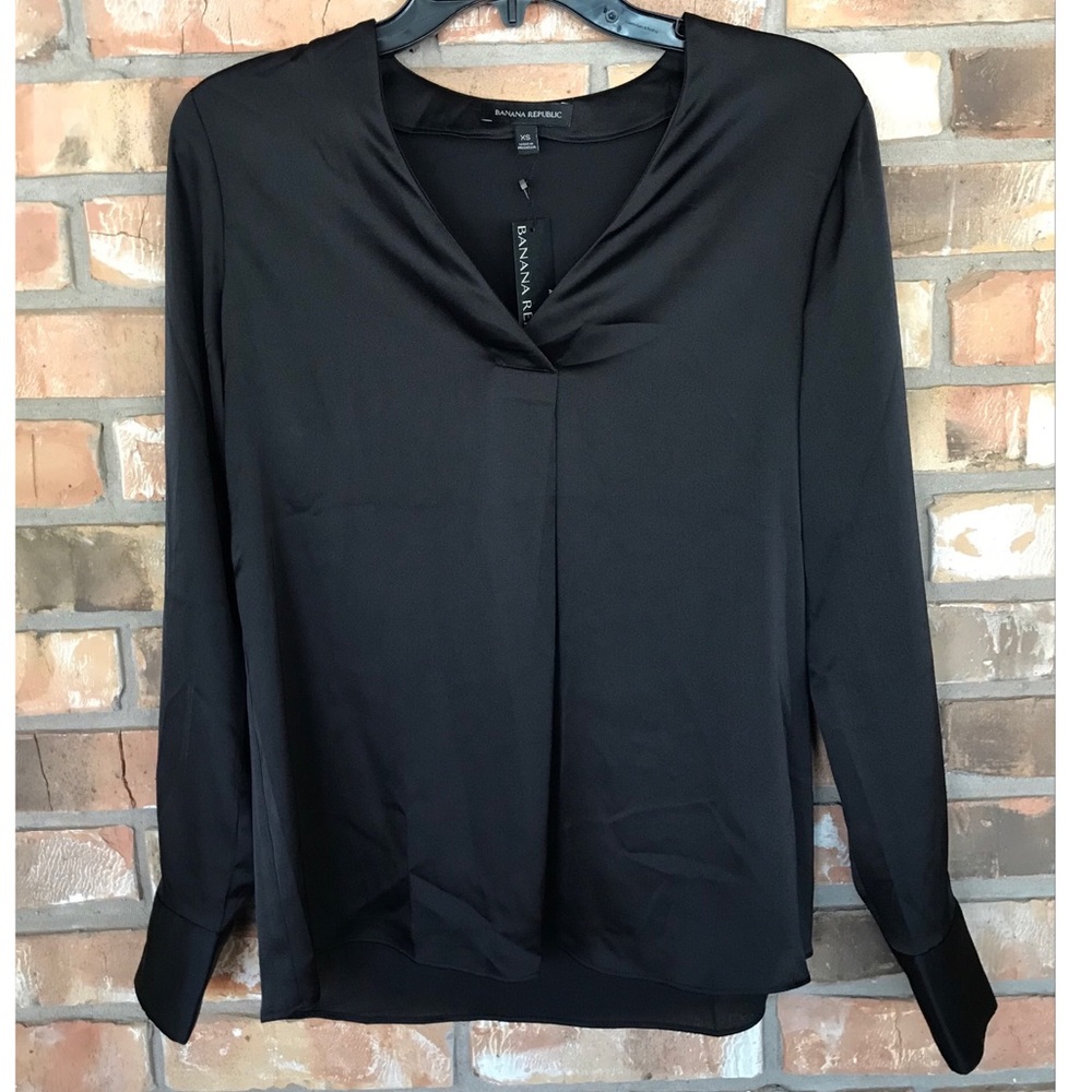 Banana Republic Women’s Relaxed Fit Black Long Sleeve V-Neck Top XS
